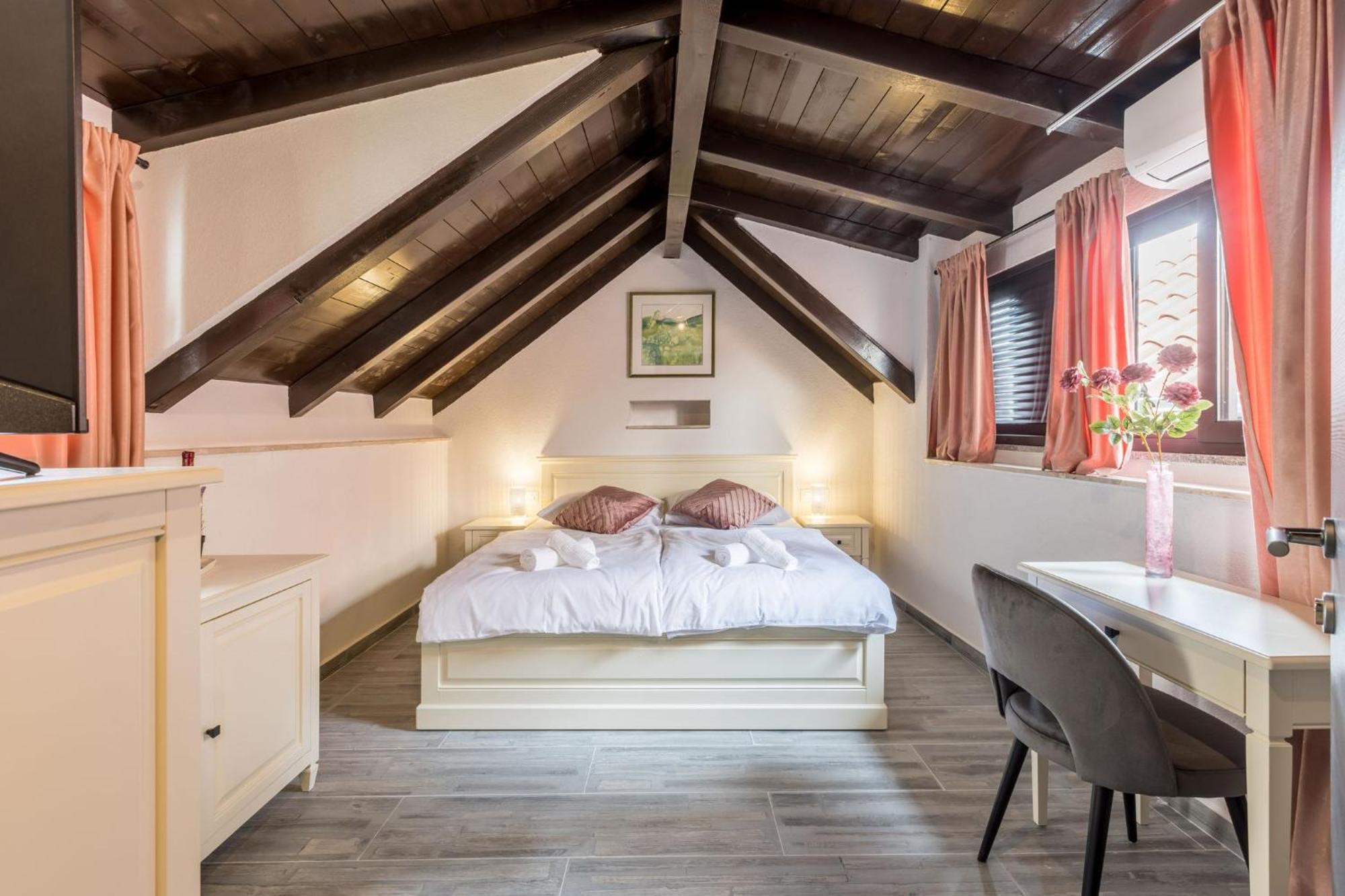 Old Town B&B Rooms Matusko 斯普利特 外观 照片